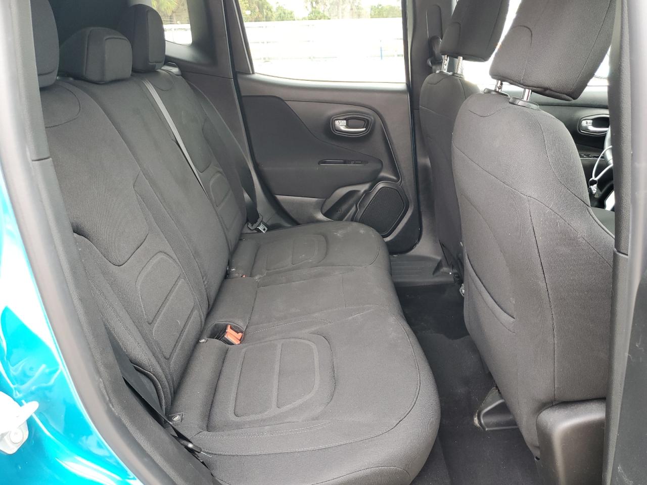 2019 Jeep Renegade - Image 11