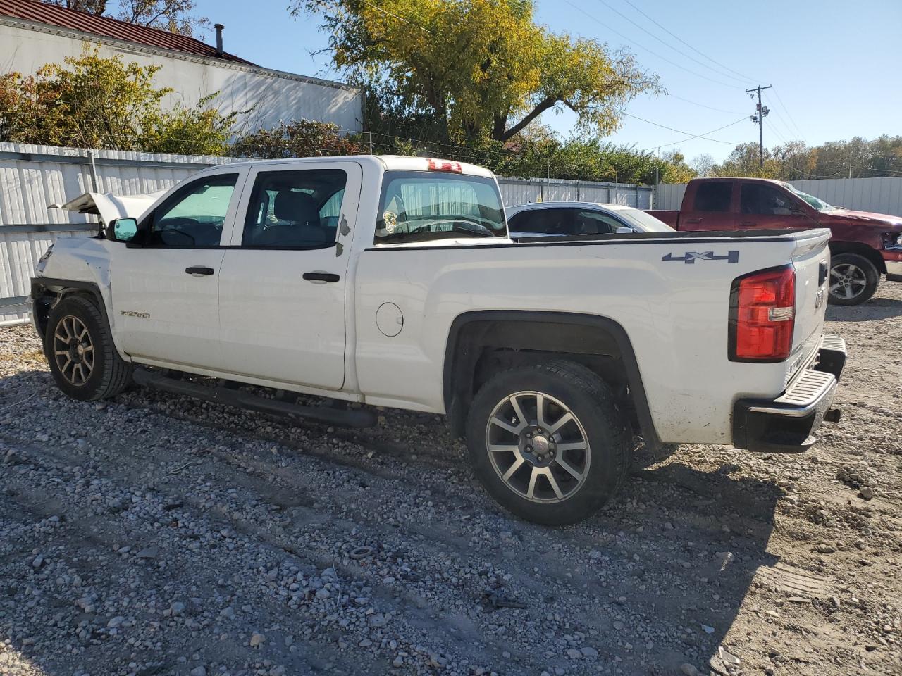 2014 GMC Sierra - Image 2