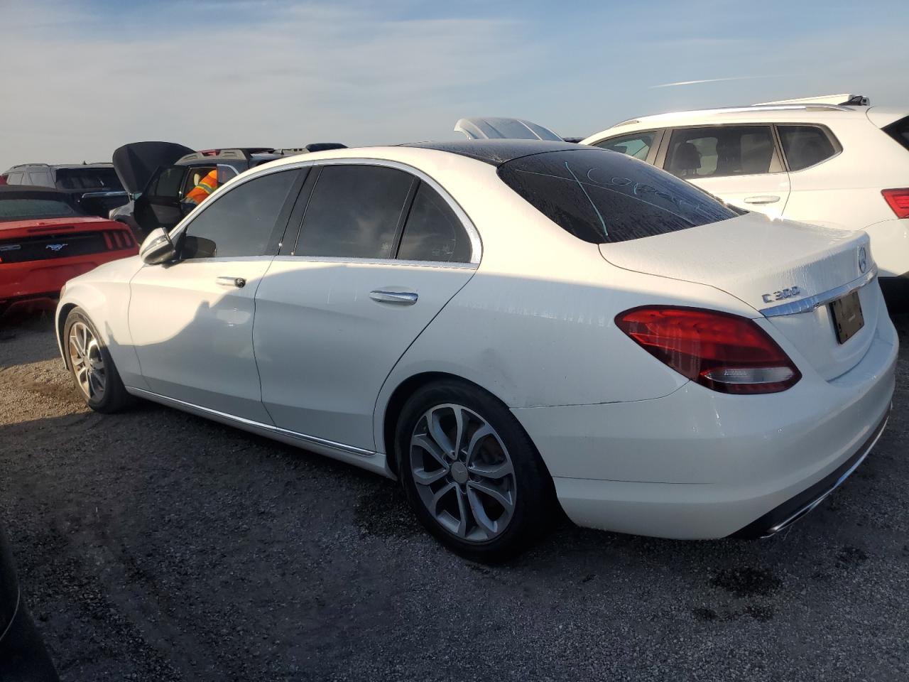 VIN WDDWF4JB6GR144745 2016 MERCEDES-BENZ C-CLASS no.2