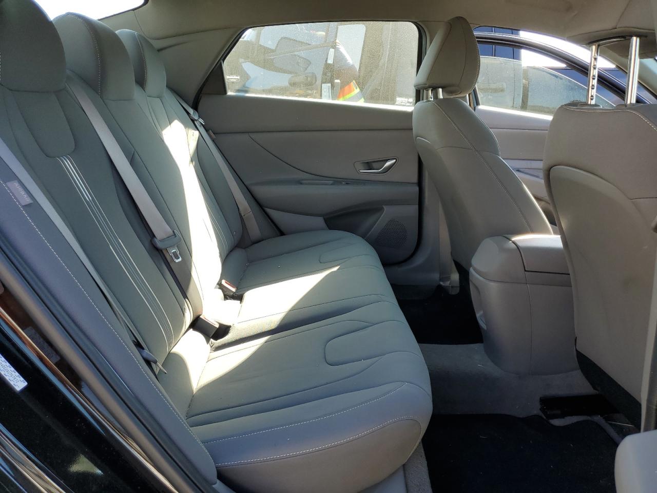 2024 Hyundai Elantra - Image 11
