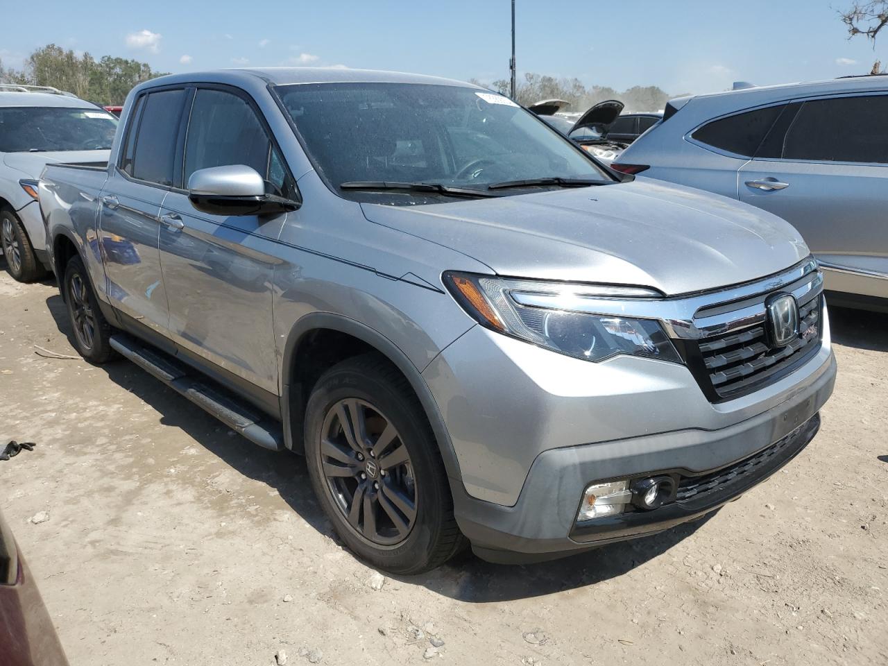 2020 Honda Ridgeline - Image 4