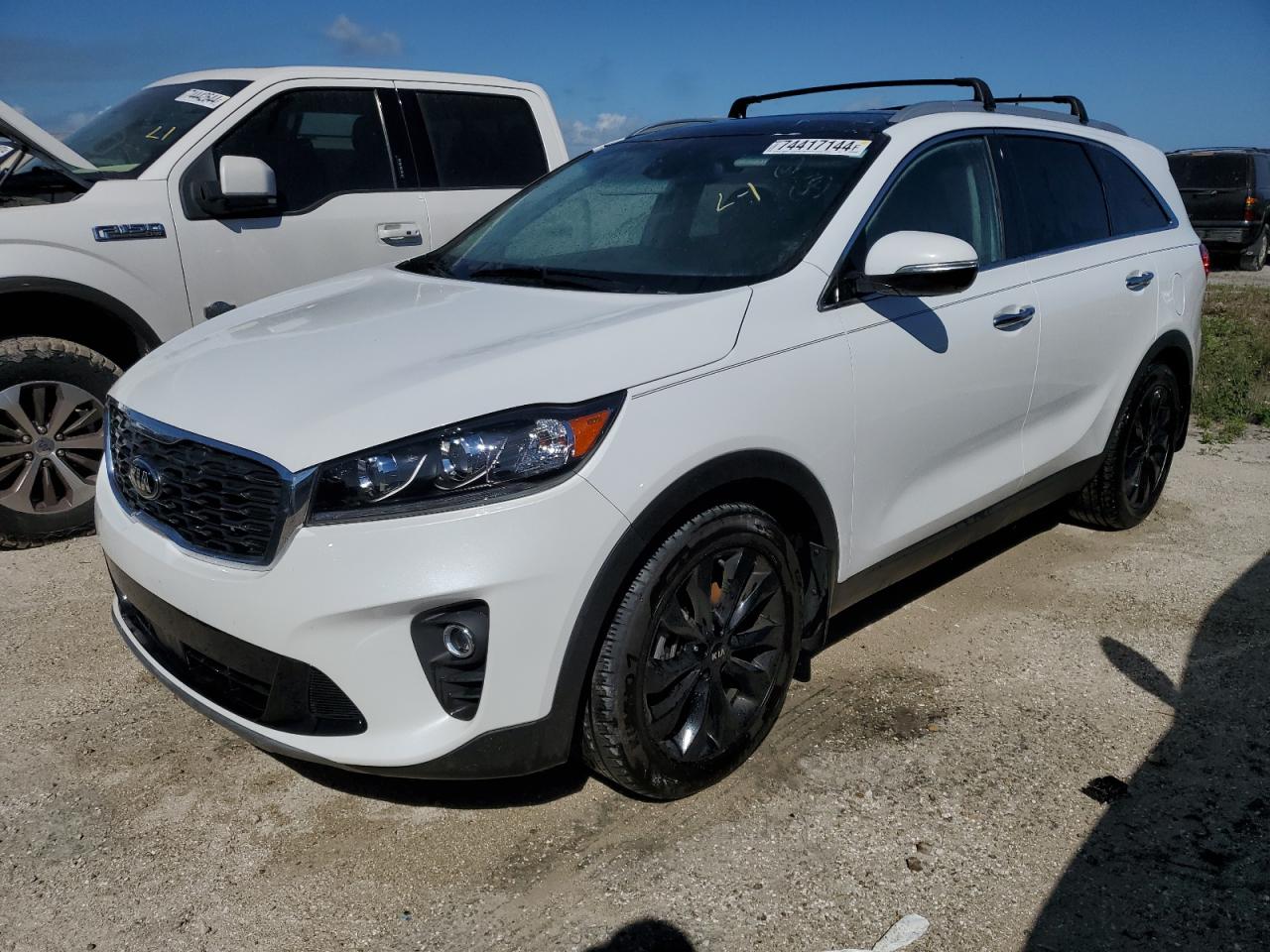 2020 Kia Sorento - Image 1