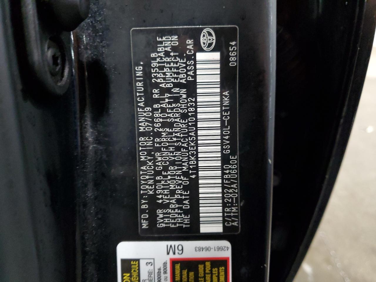 2010 Toyota Camry - Image 12