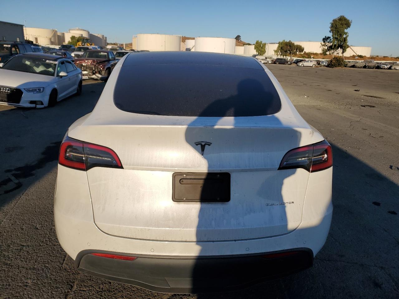 2021 Tesla Model Y VIN: 5YJYGAEE0MF196814 Lot: 74565154