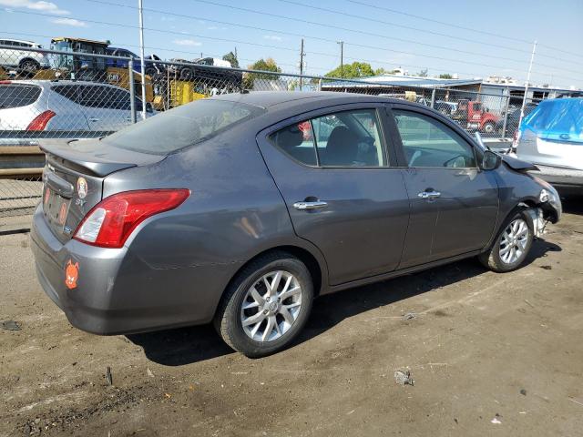 Седани NISSAN VERSA 2016 Сірий