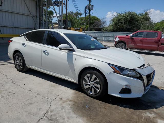 1N4BL4BV5LC153370 Nissan Altima S 4