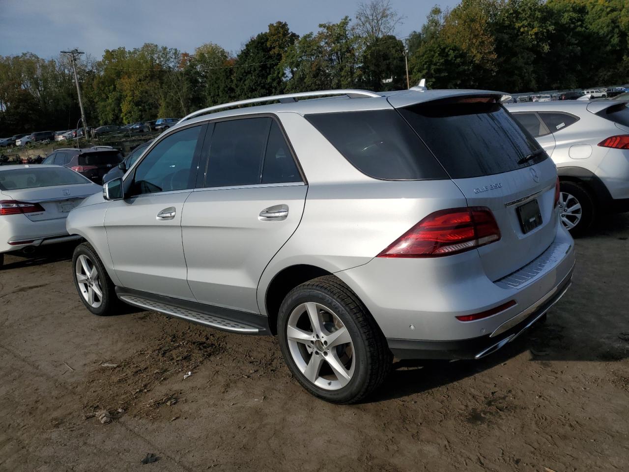 4JGDA5HB4JB186502 2018 MERCEDES-BENZ GLE - Image 2