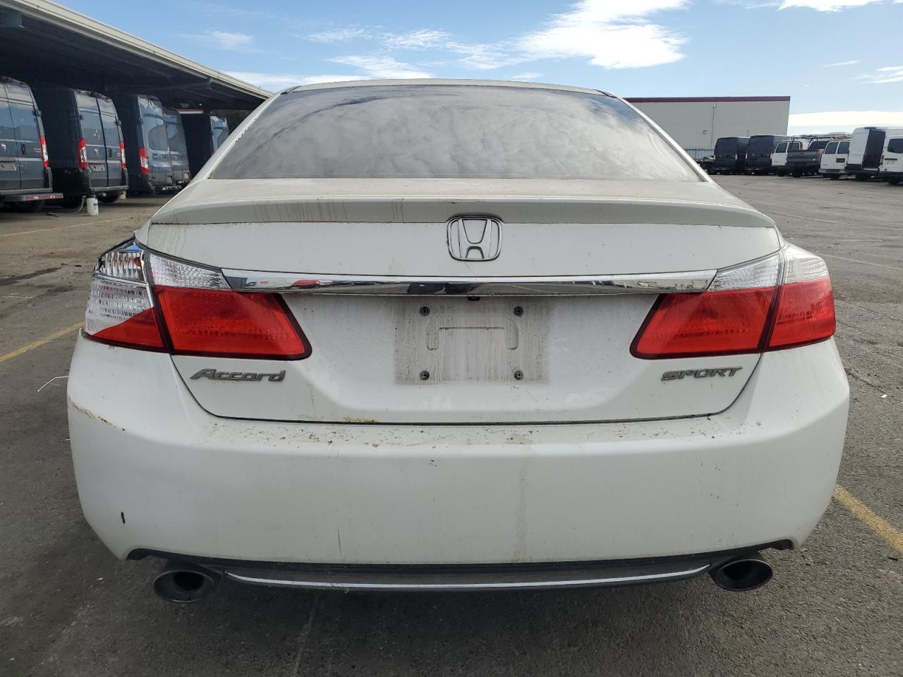 1HGCR2F51FA024149 2015 Honda Accord Sport