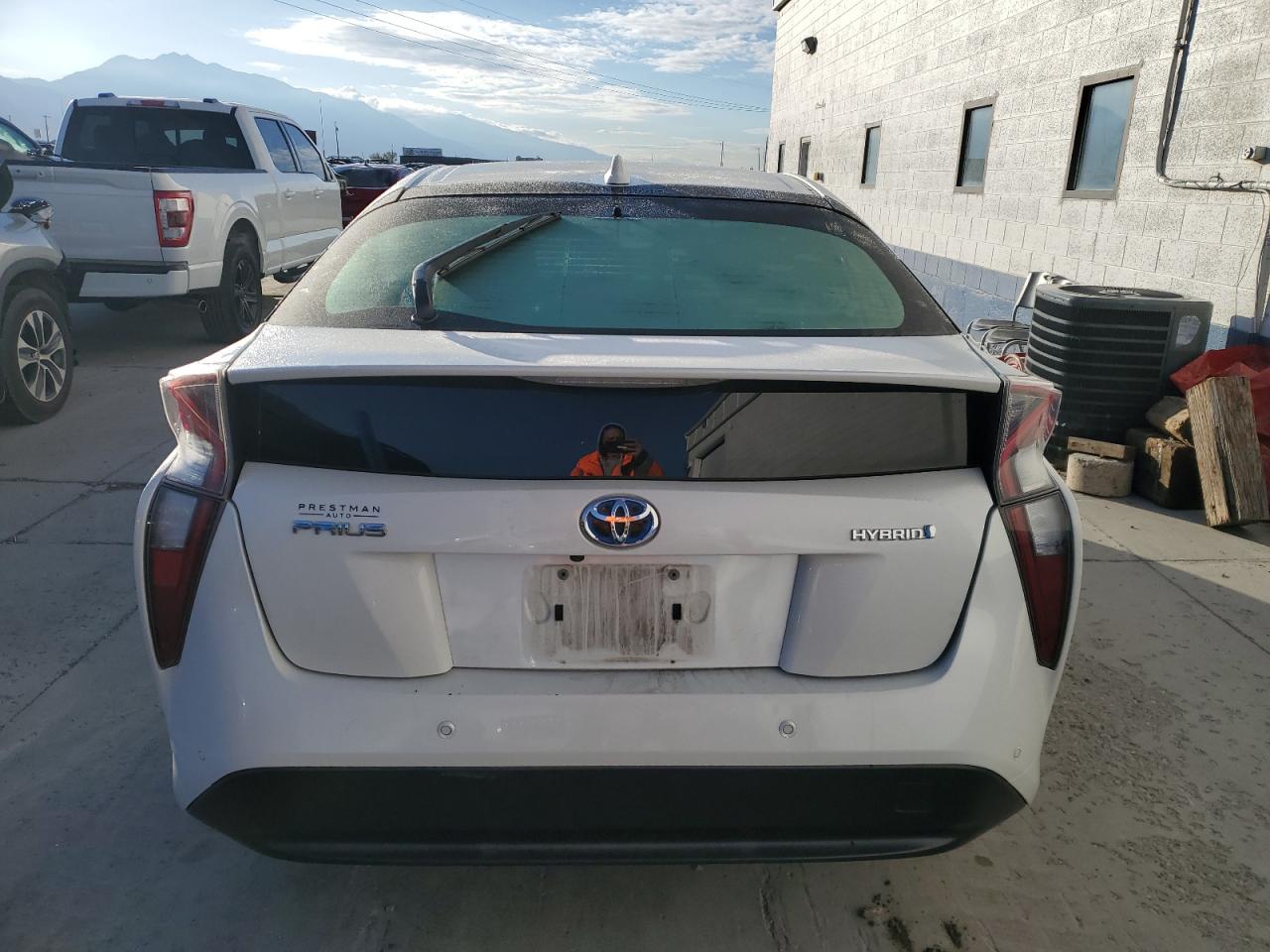 2018 Toyota Prius VIN: JTDKARFUXJ3058816 Lot: 78694064