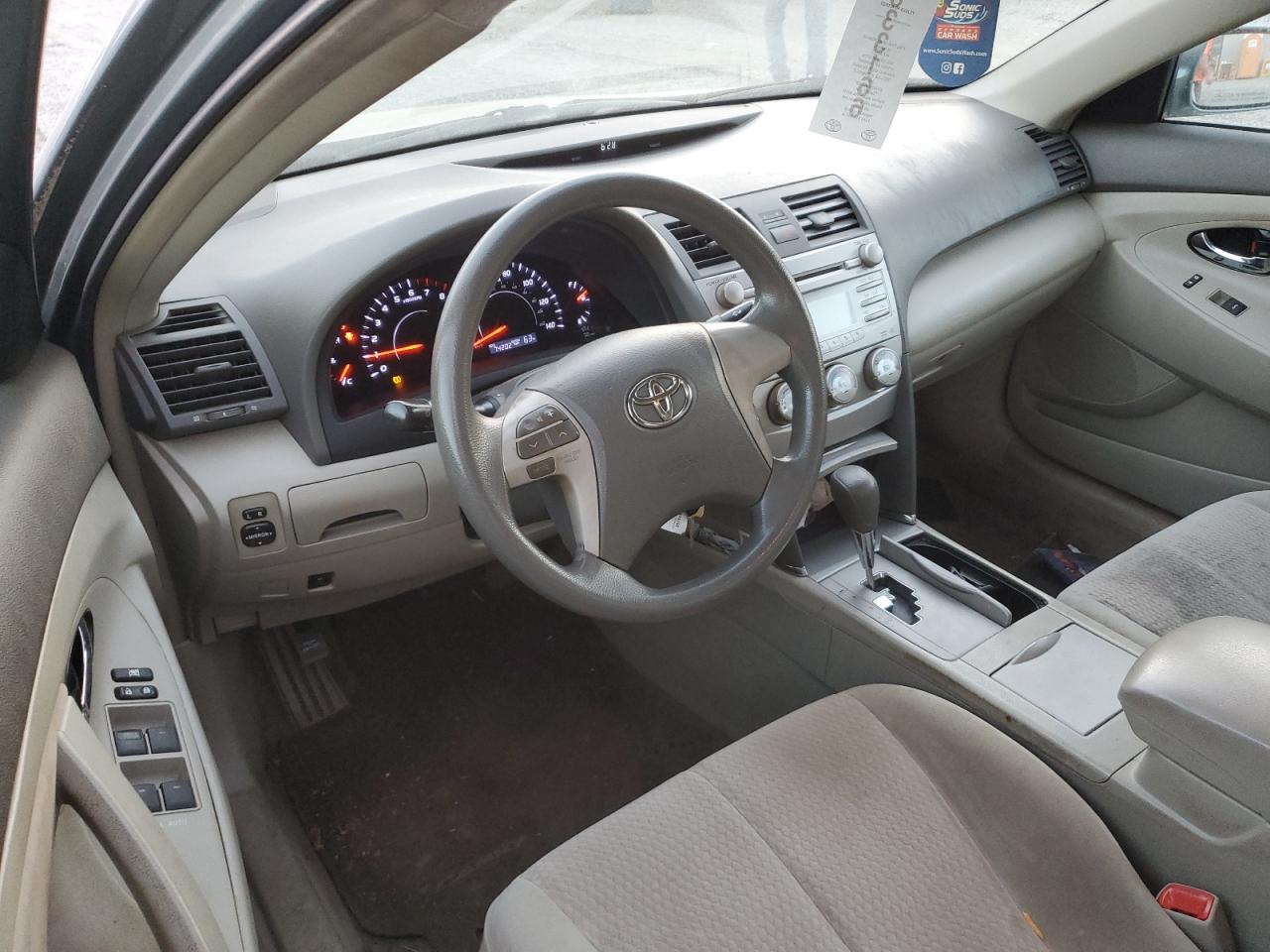 2011 Toyota Camry - Image 8