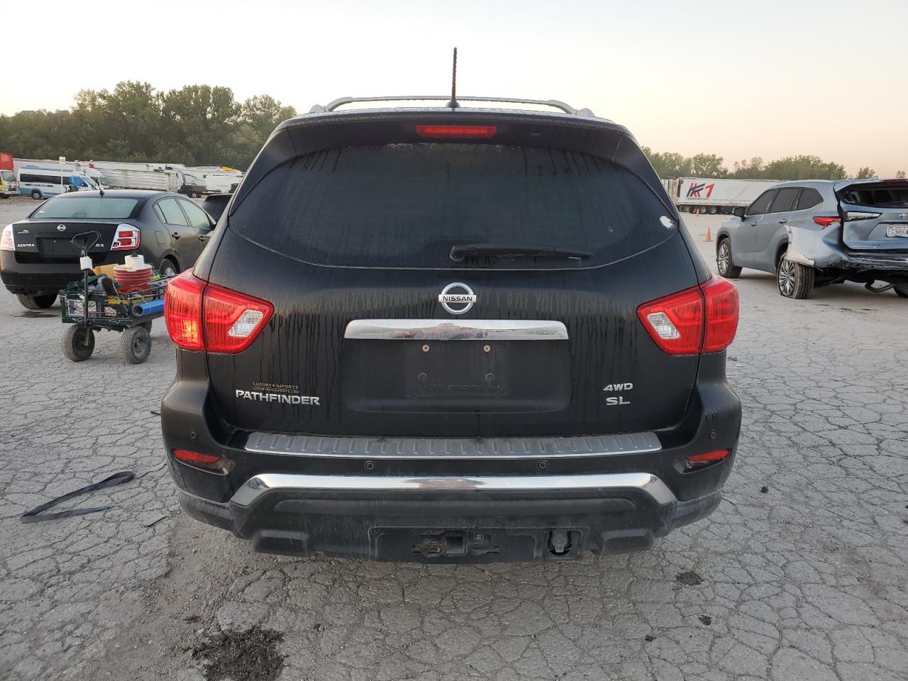 5N1DR2MM4HC651363 2017 Nissan Pathfinder S