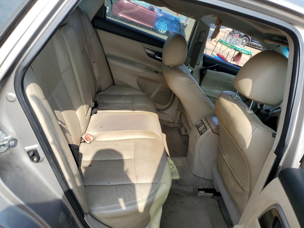 2014 Nissan Altima - Image 10