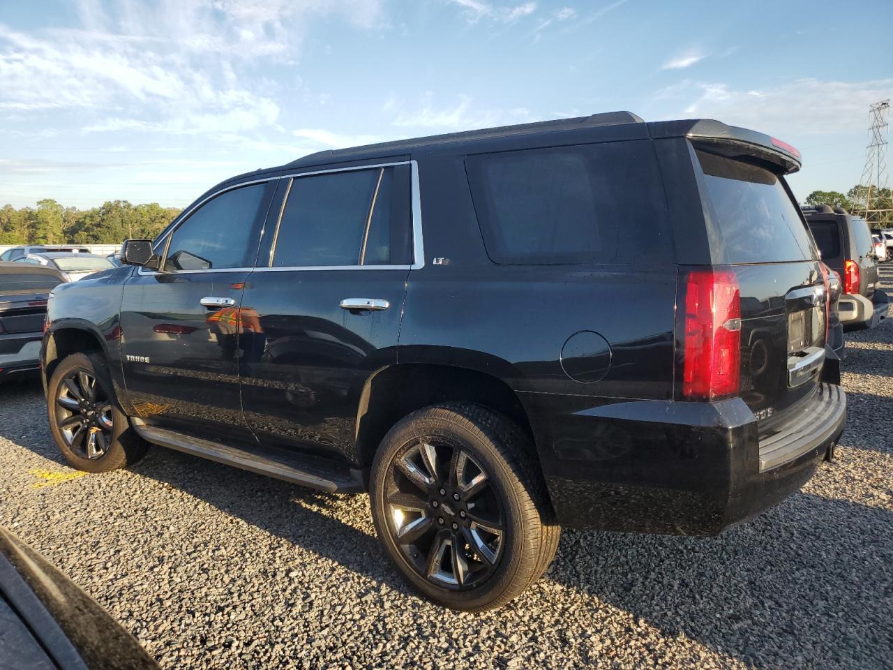 1GNSCBKC1FR707462 2015 CHEVROLET TAHOE - Image 2