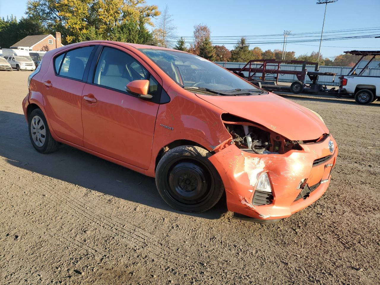 VIN JTDKDTB36E1060646 2014 TOYOTA PRIUS no.4