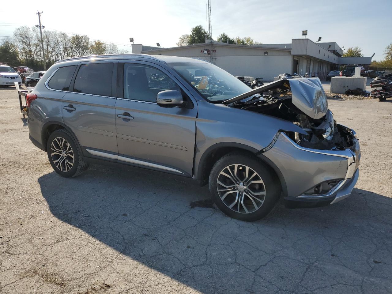 2017 Mitsubishi Outlander - Image 4