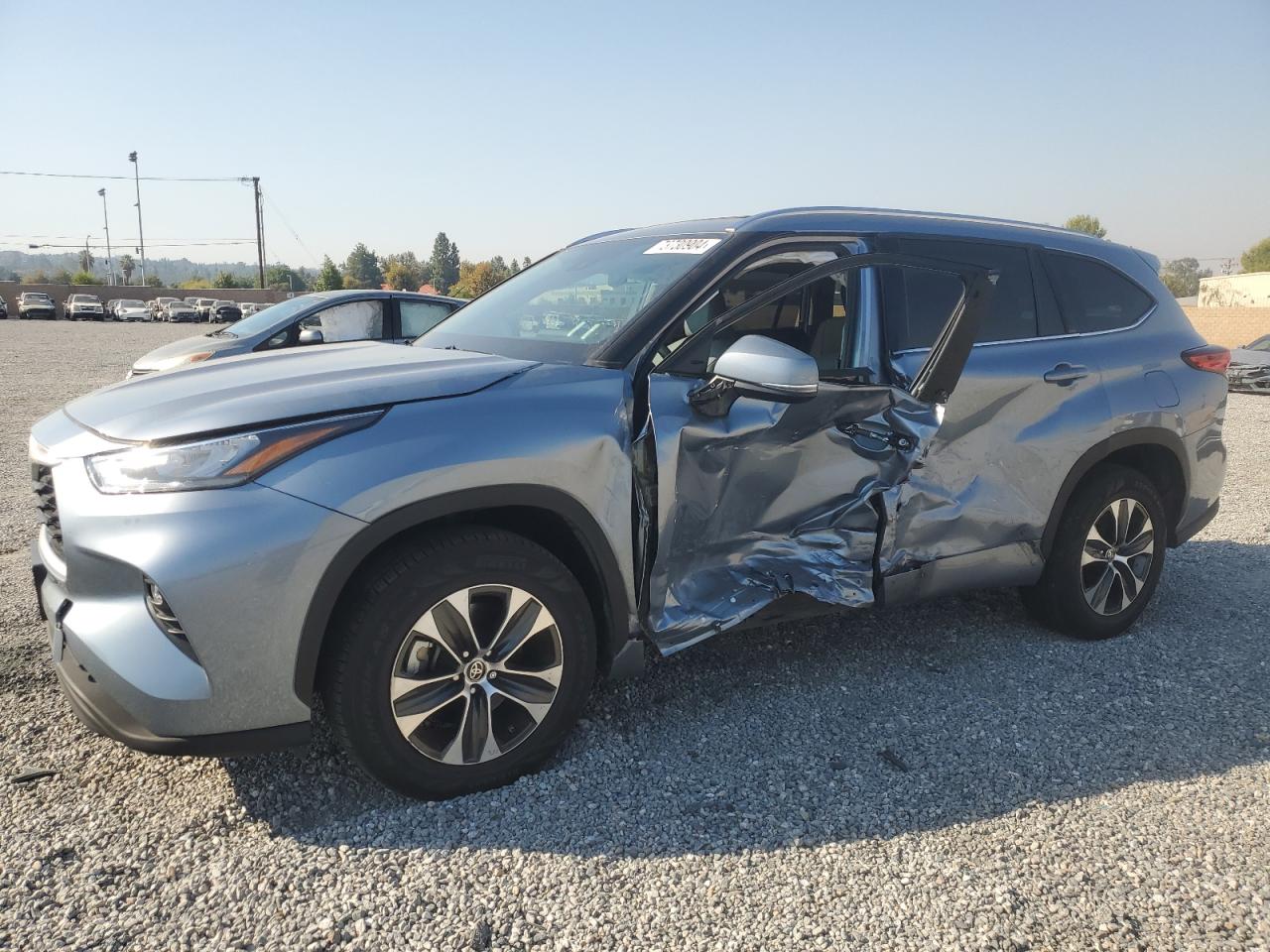 5TDHZRAH7LS004307 2020 Toyota Highlander Xle