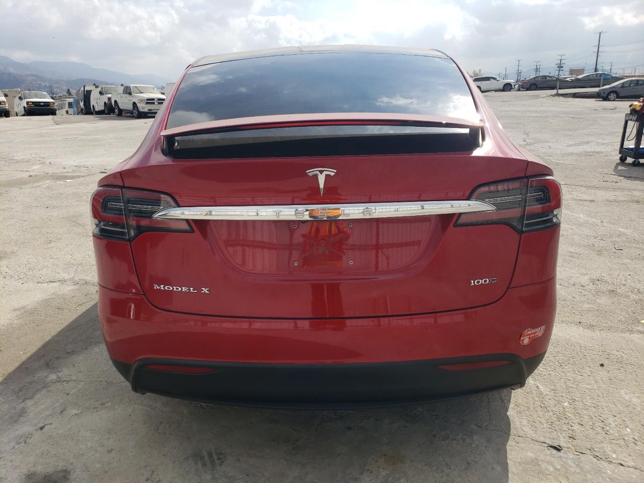 2017 Tesla Model X VIN: 5YJXCDE20HF060672 Lot: 78235764