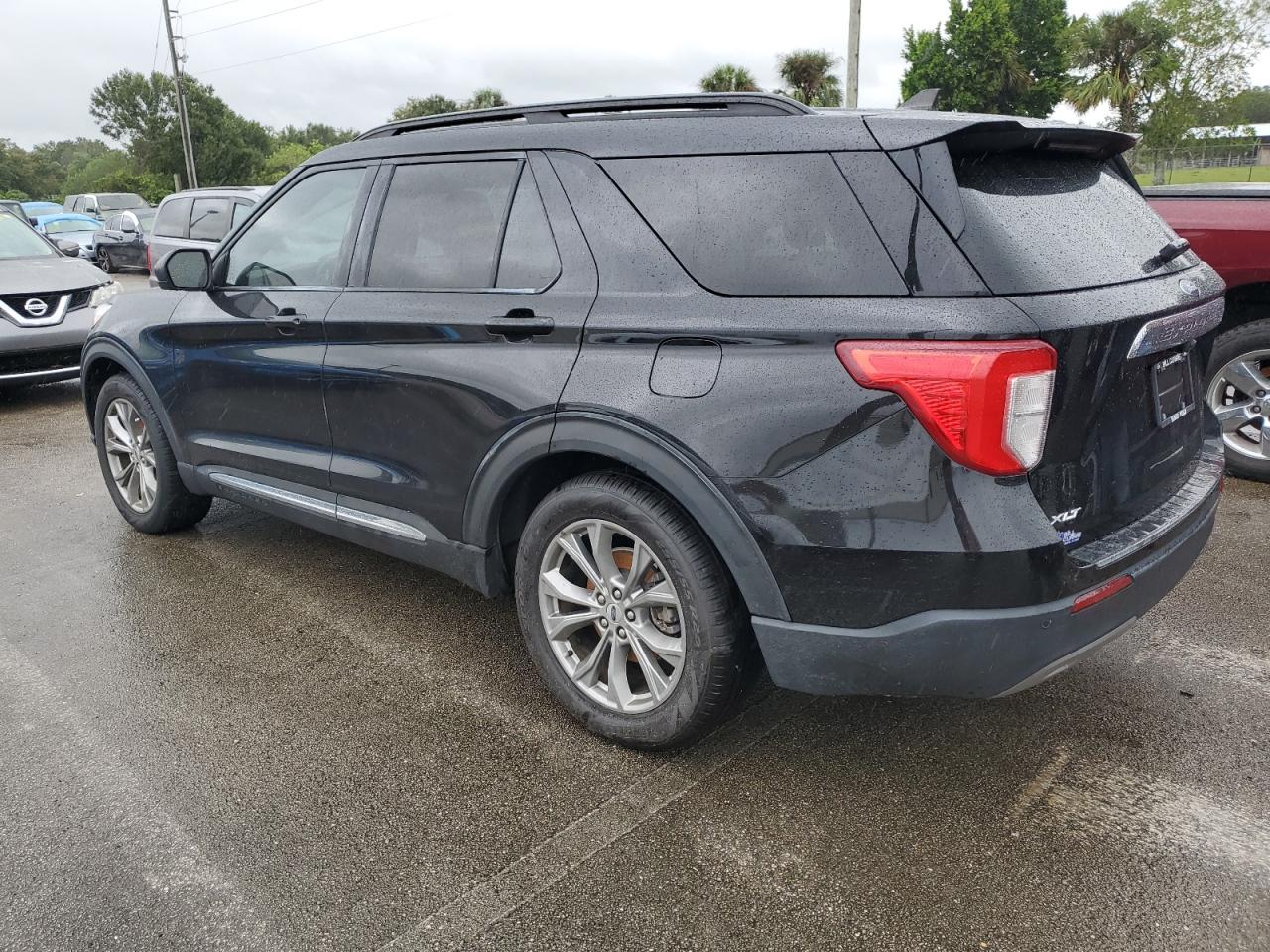 2022 Ford Explorer - Image 2