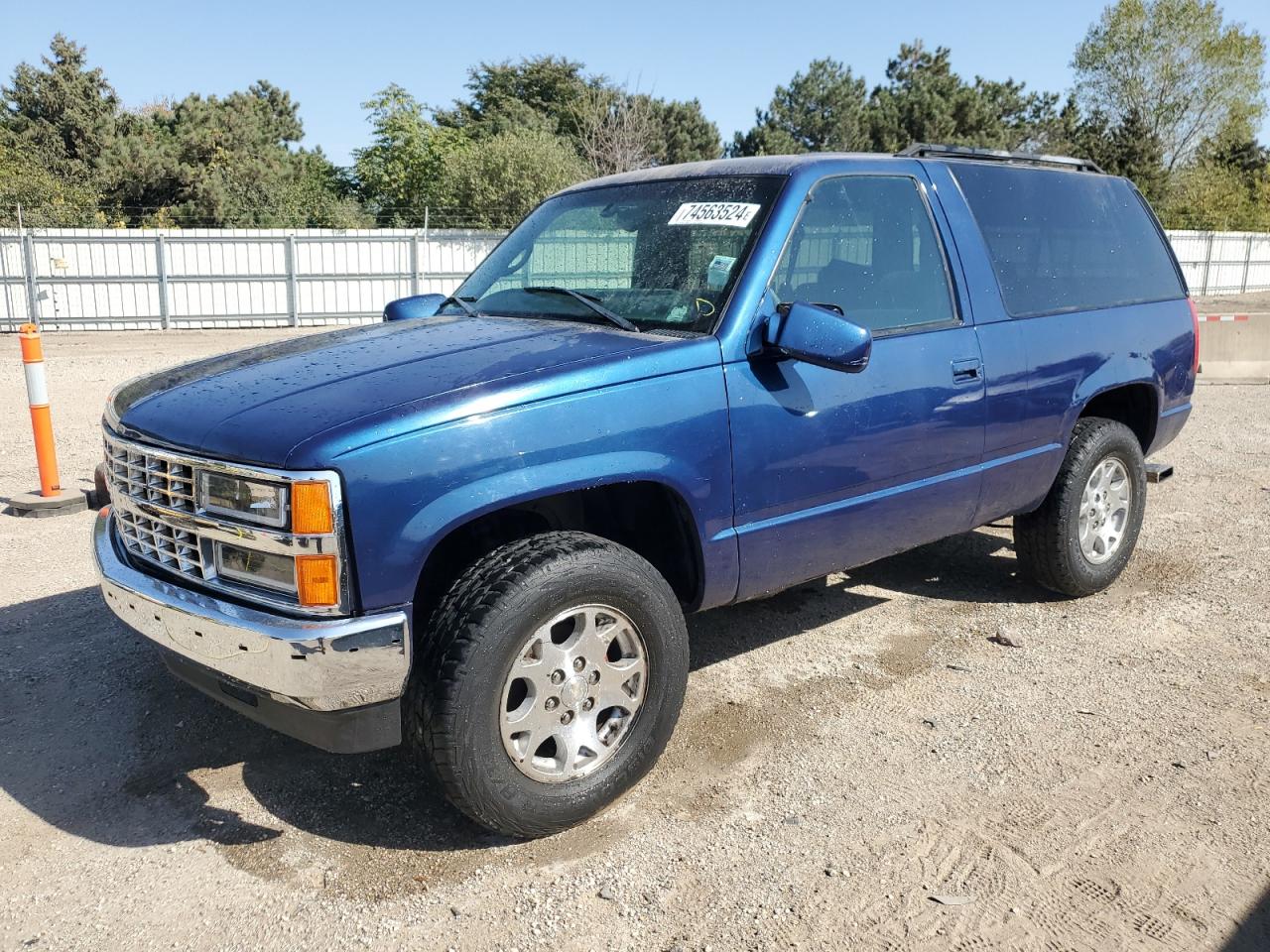 1998 Chevrolet Tahoe - Image 1