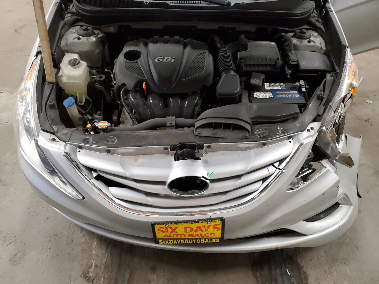 2011 Hyundai Sonata - Image 11