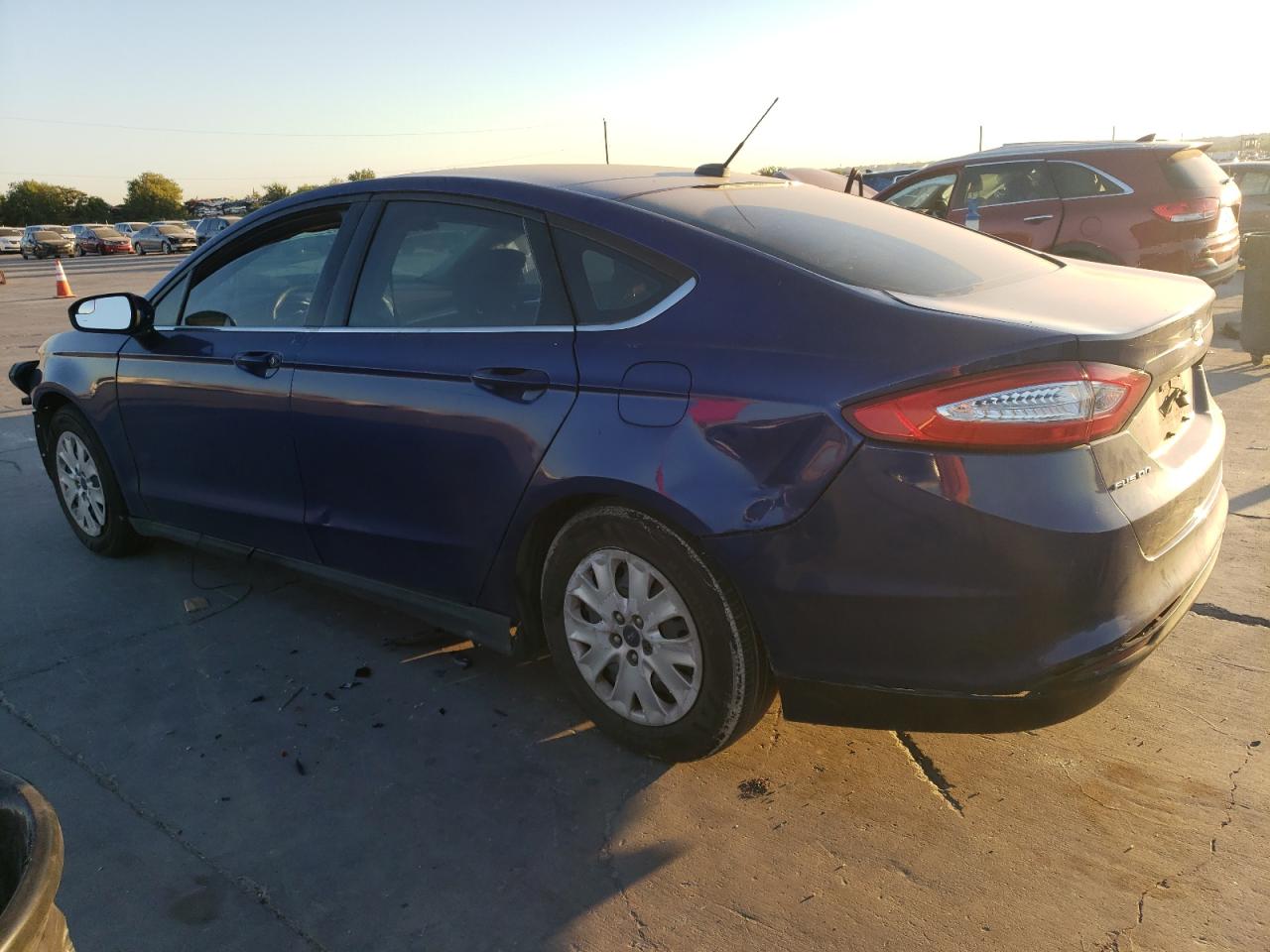 VIN 1FA6P0G76E5358468 2014 FORD FUSION no.2