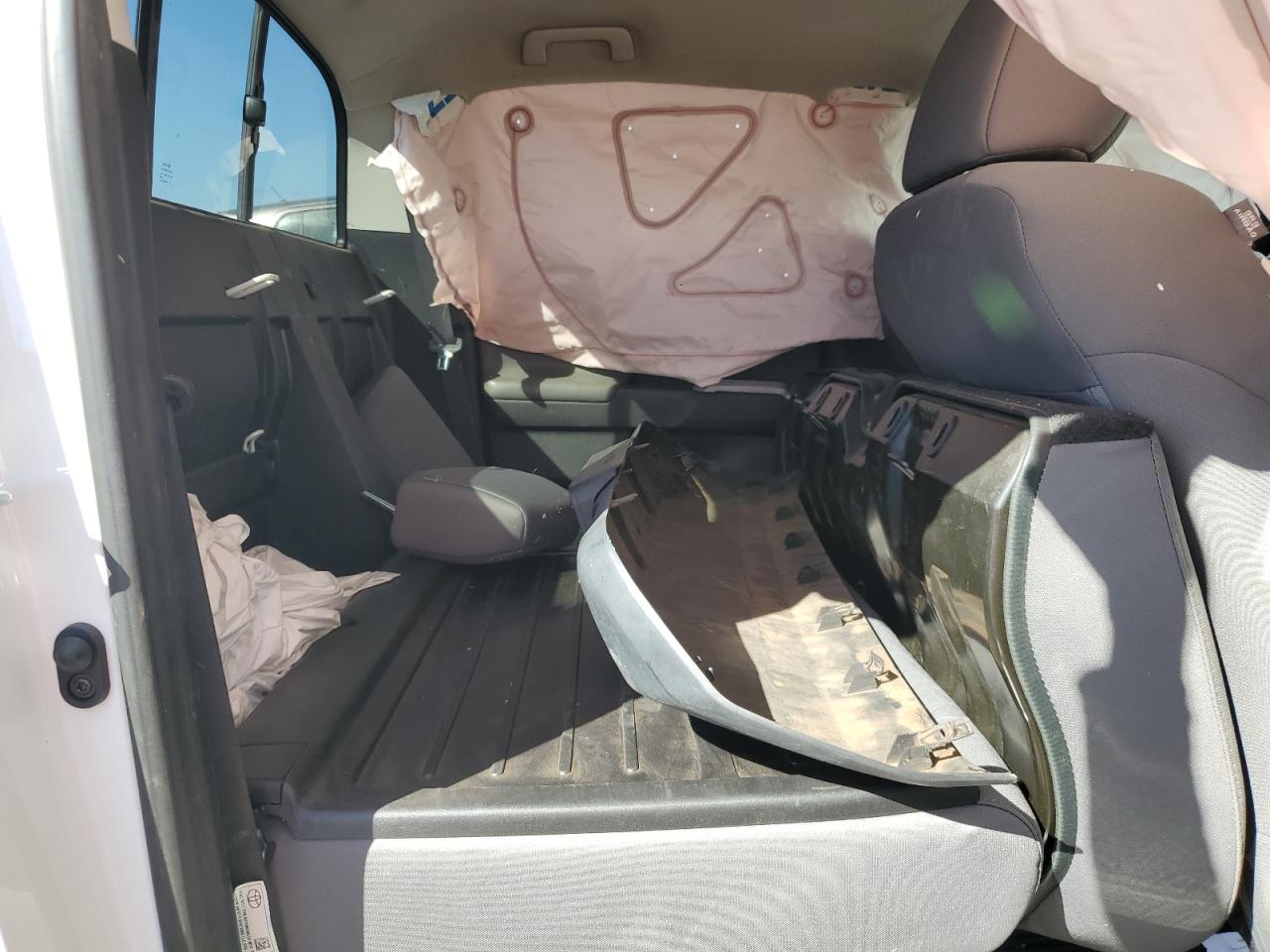 2021 Toyota Tacoma - Image 10