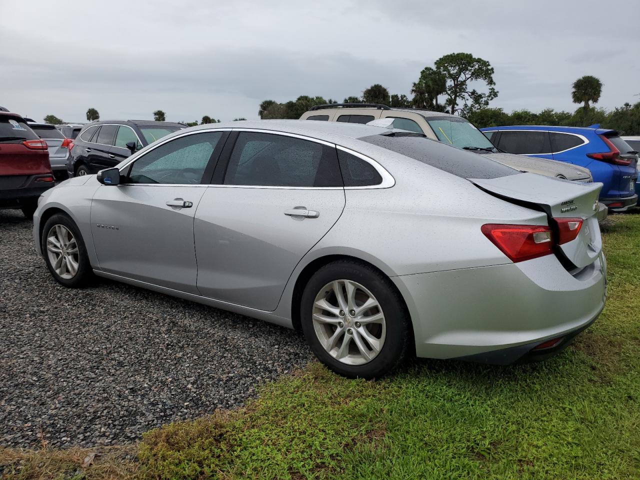 2016 Chevrolet Malibu - Image 2