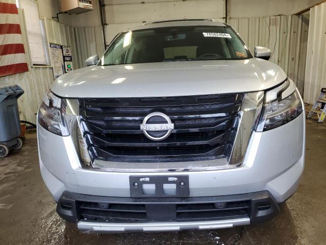  NISSAN PATHFINDER 2024 Сріблястий