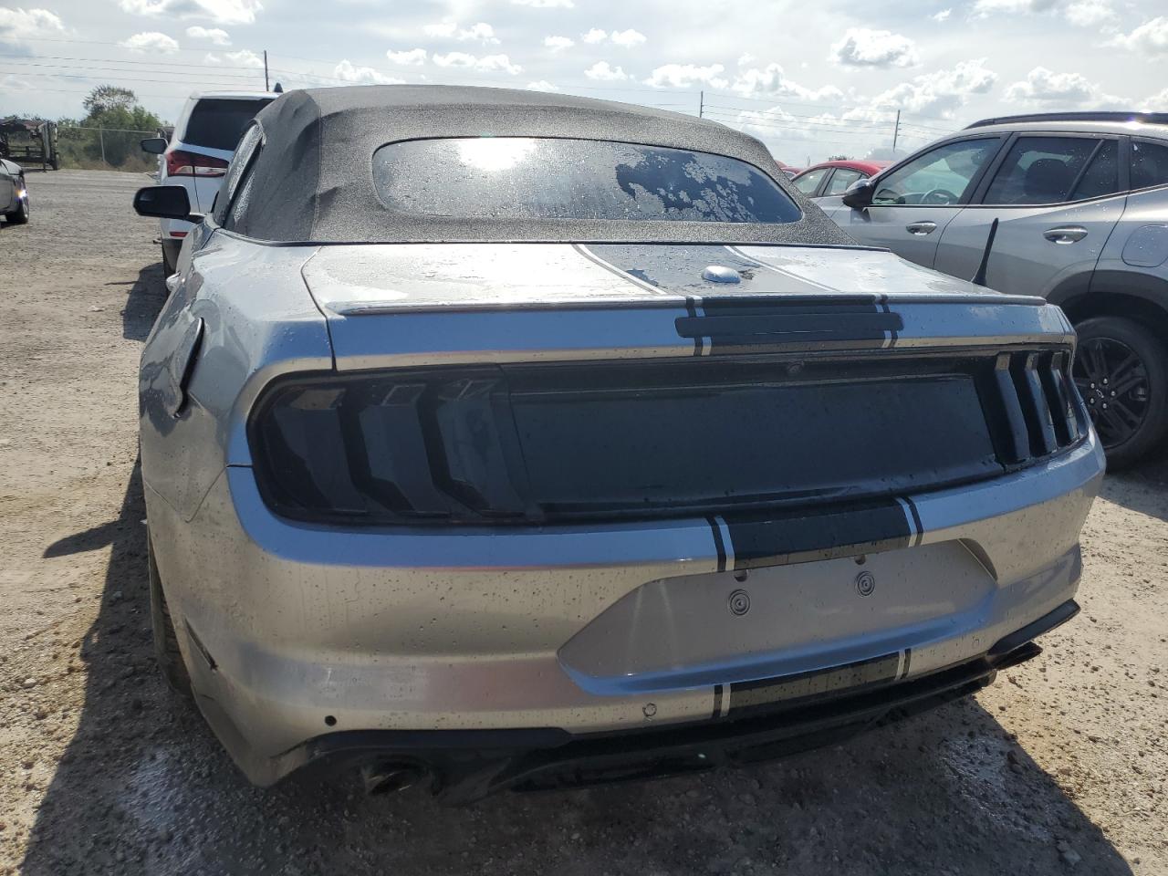 1FATP8UH1L5137551 2020 Ford Mustang