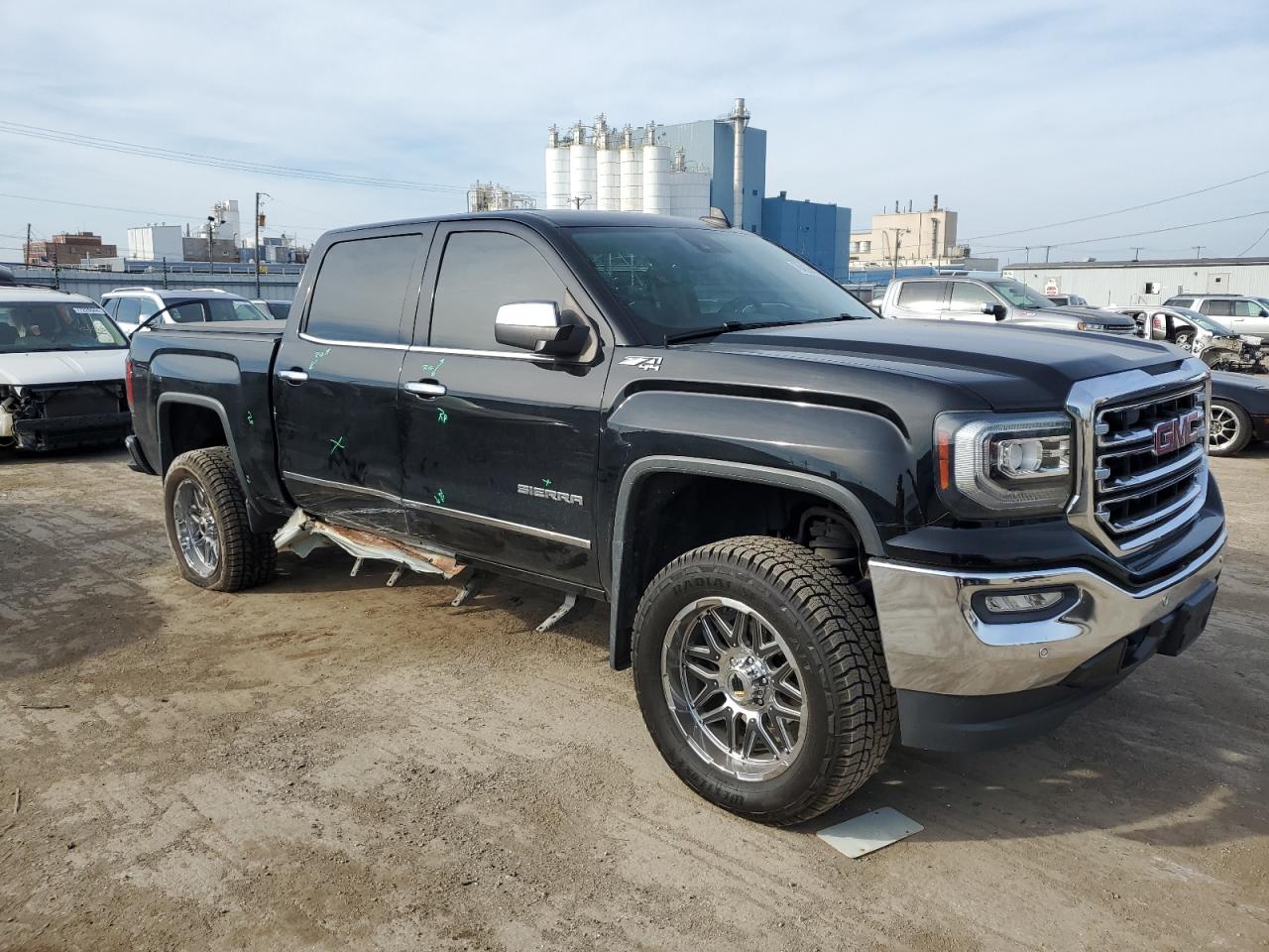 2017 GMC Sierra - Image 4
