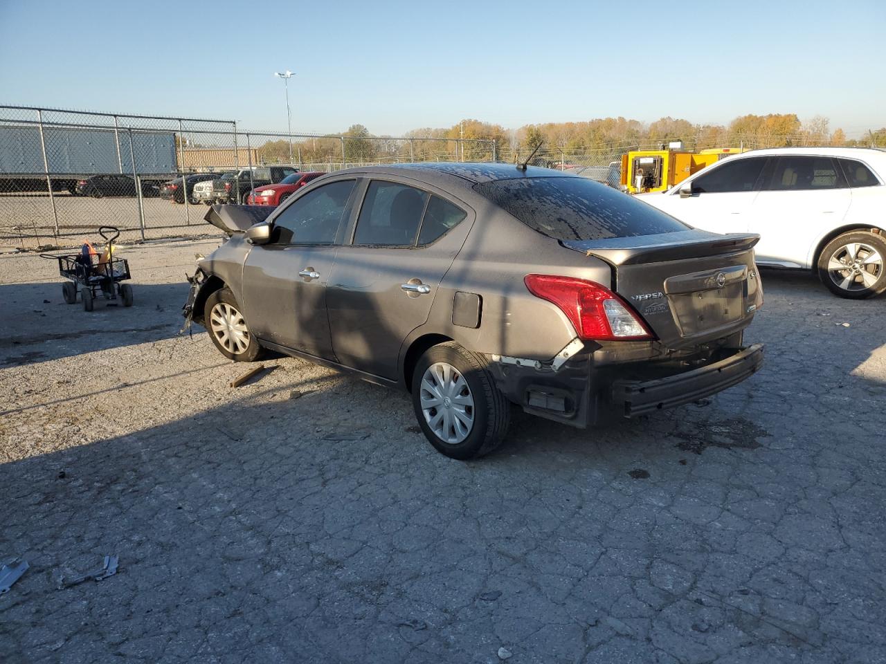 2016 Nissan Versa - Image 2