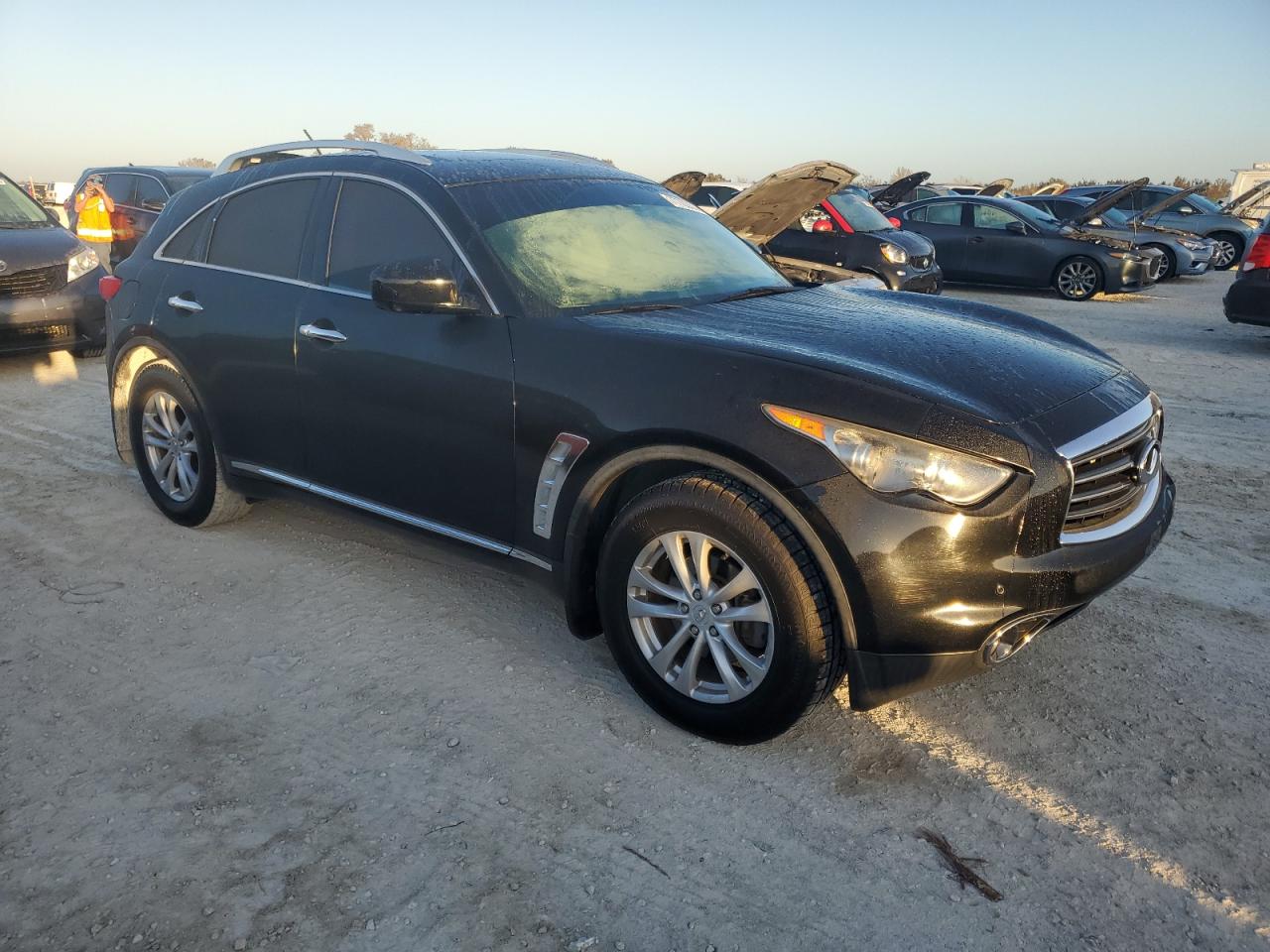 2013 Infiniti FX - Image 4