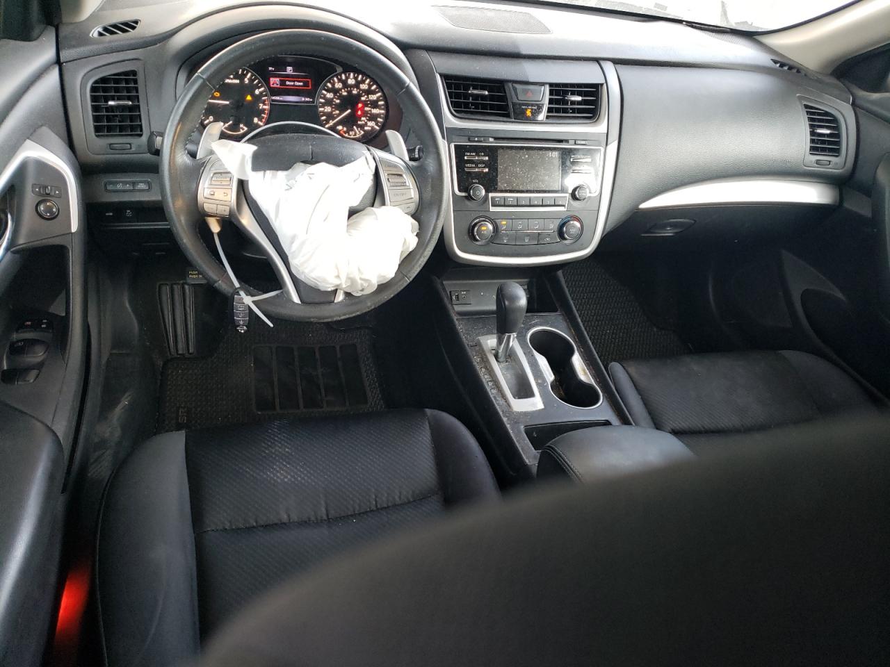 2016 Nissan Altima - Image 8