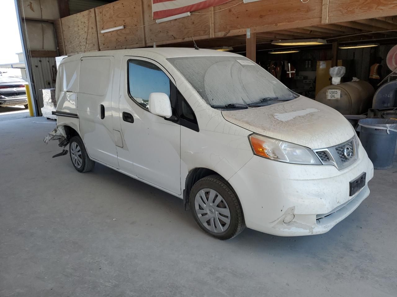 VIN 3N6CM0KN7FK699555 2015 NISSAN NV no.4