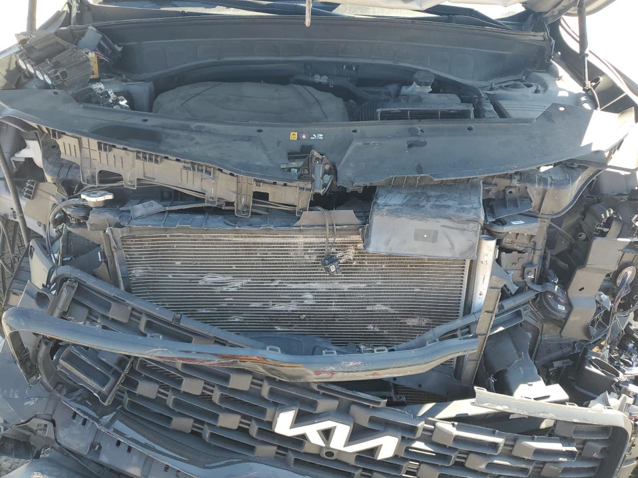 2022 Kia Telluride - Image 12