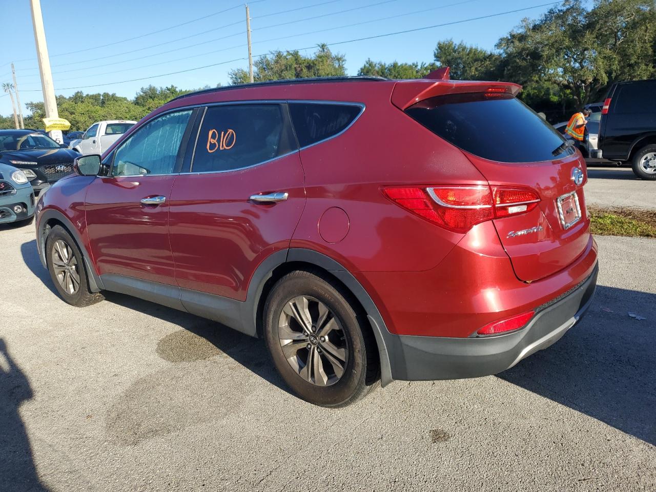 2015 Hyundai Santa Fe - Image 2