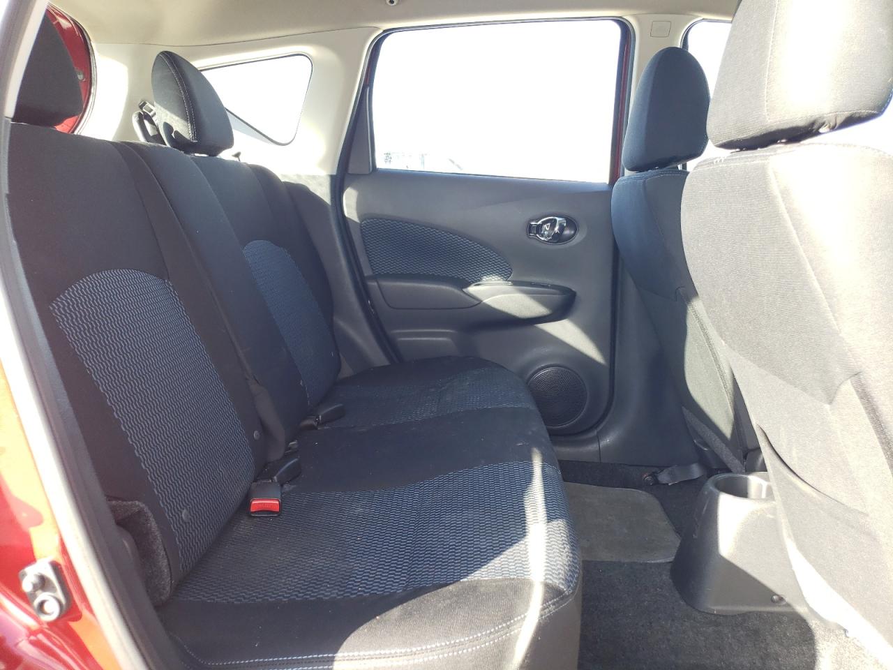 2018 Nissan Versa - Image 10