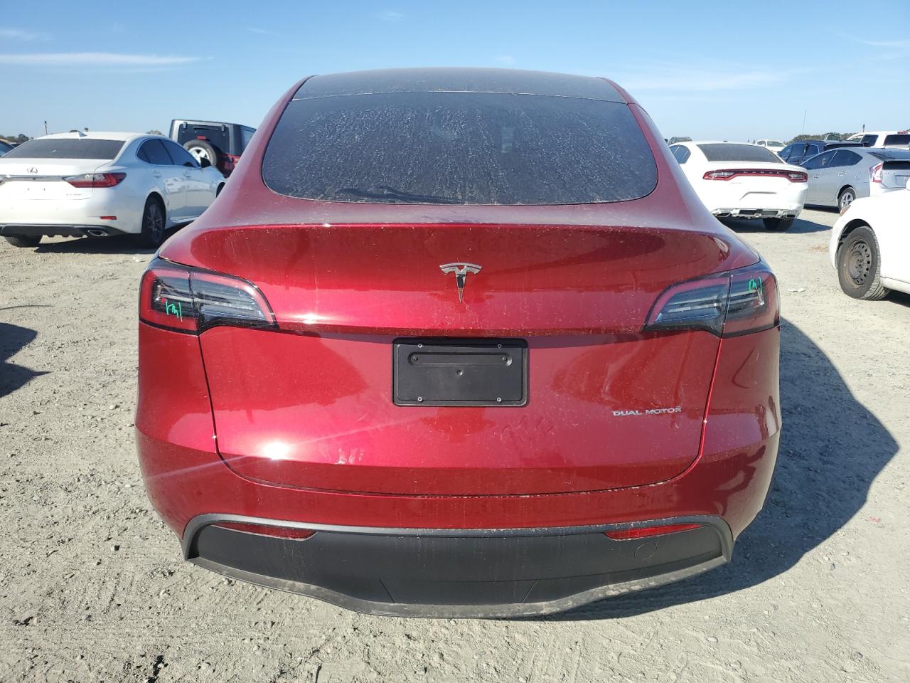 2024 Tesla Model Y VIN: 7SAYGDEE1RF063488 Lot: 77031724