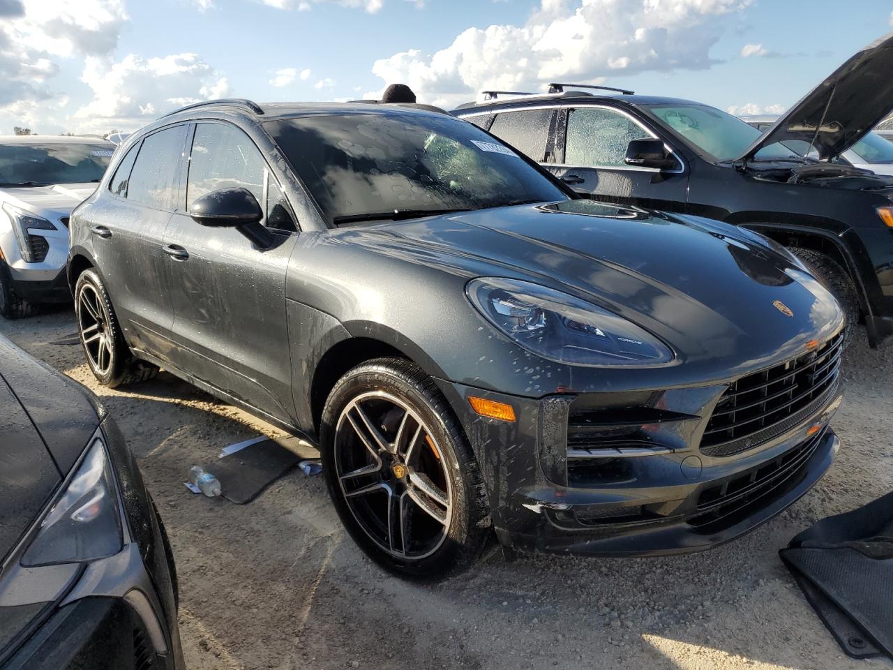 VIN WP1AA2A56MLB17527 2021 PORSCHE MACAN no.4