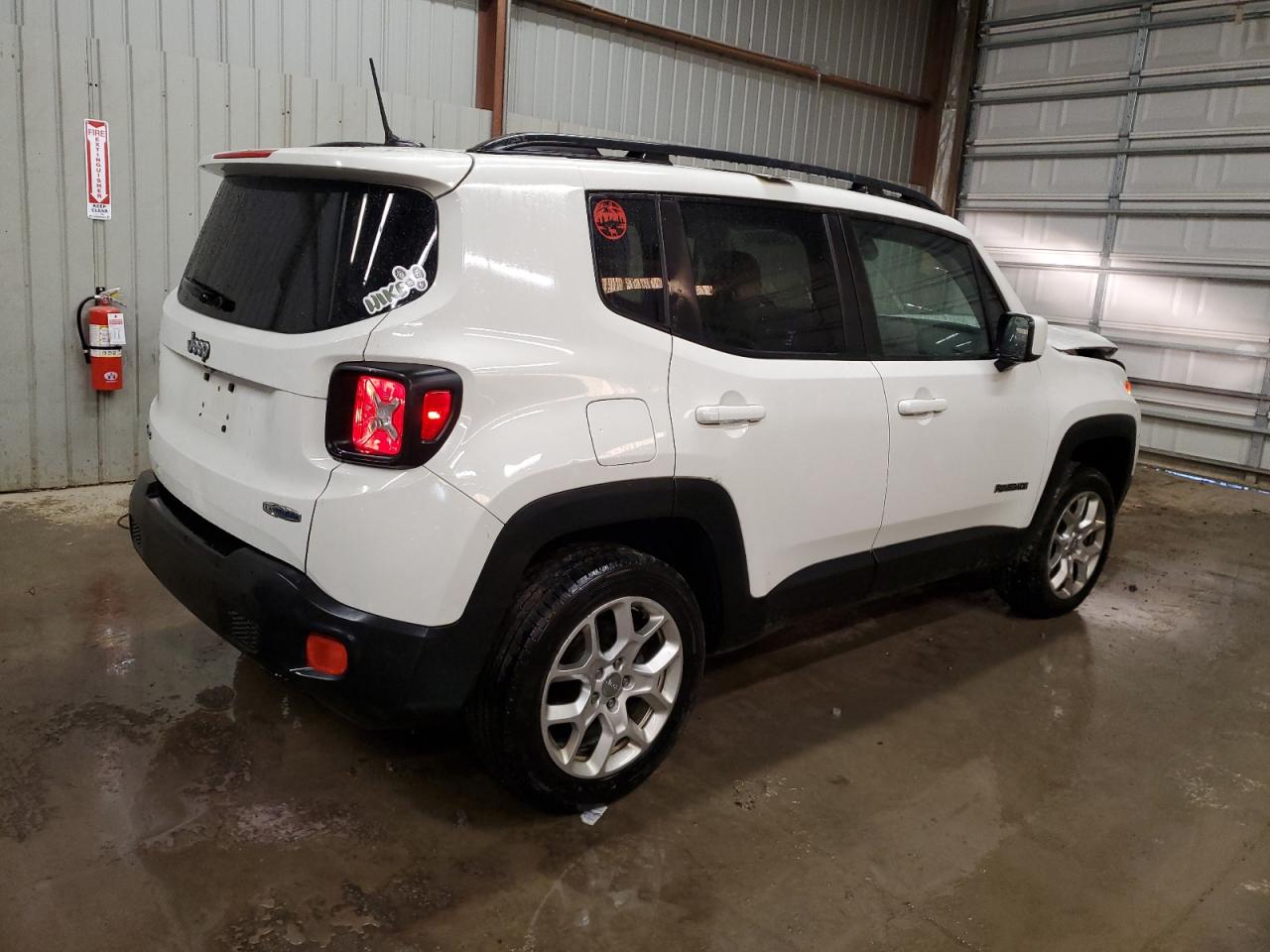 2017 Jeep Renegade - Image 3