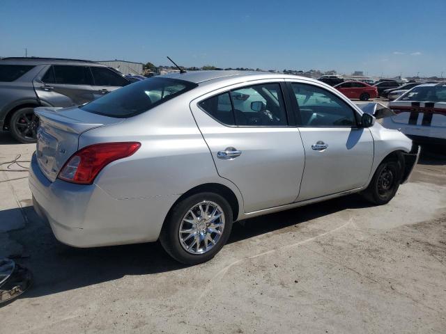  NISSAN VERSA 2016 Silver