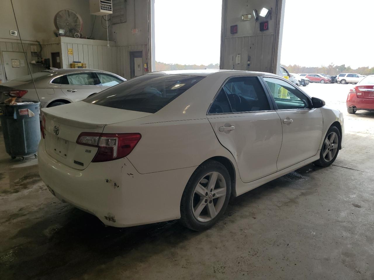 2014 Toyota Camry - Image 3