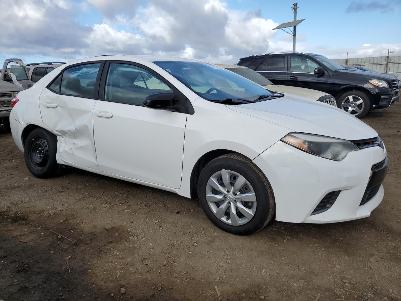 VIN 5YFBURHE9GP553523 2016 TOYOTA COROLLA no.4