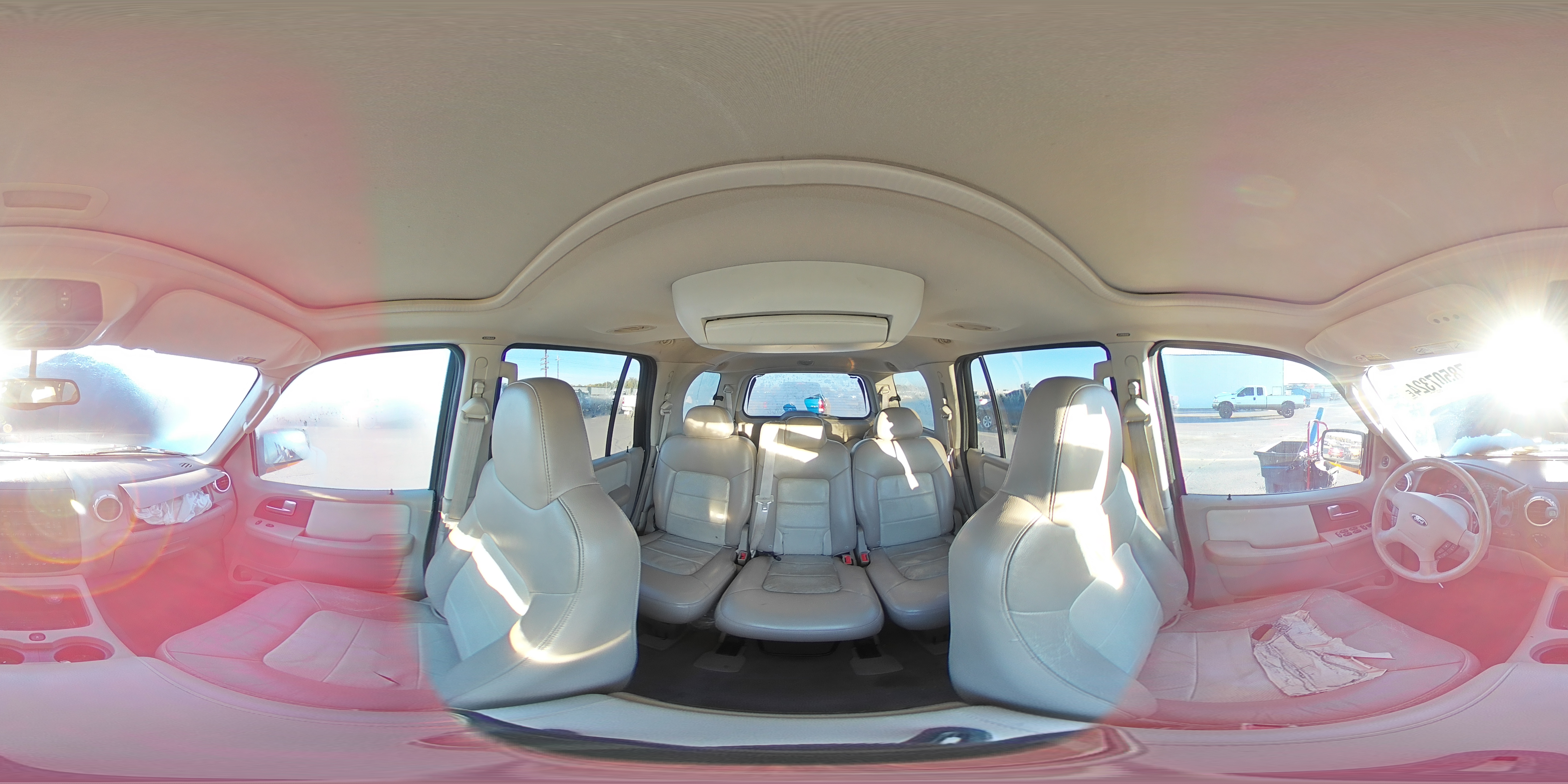 2004 Ford Expedition - Image 14