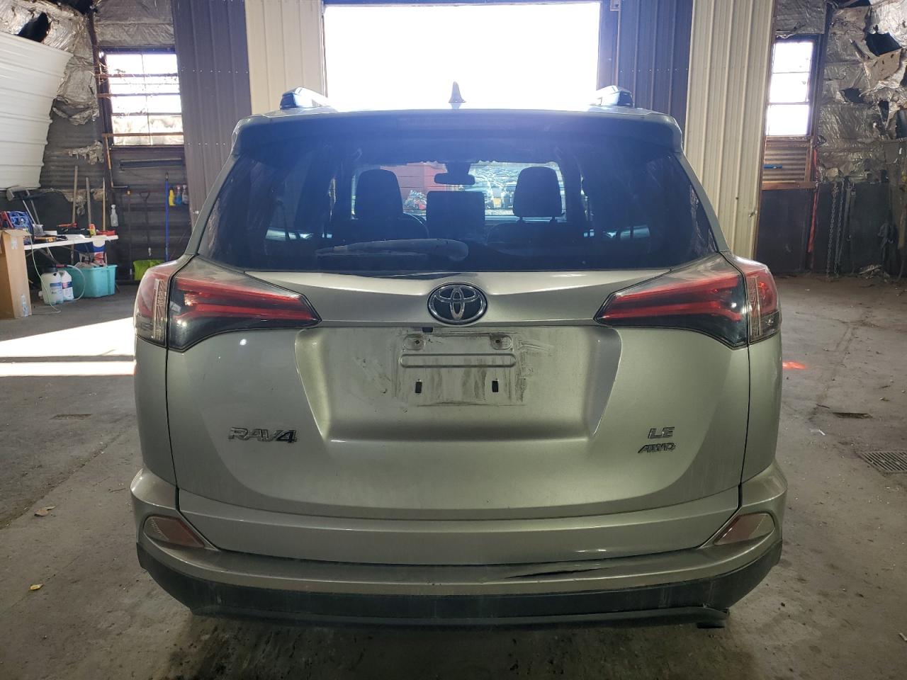 2018 Toyota Rav4 Le VIN: JTMBFREV3JJ197127 Lot: 77679874