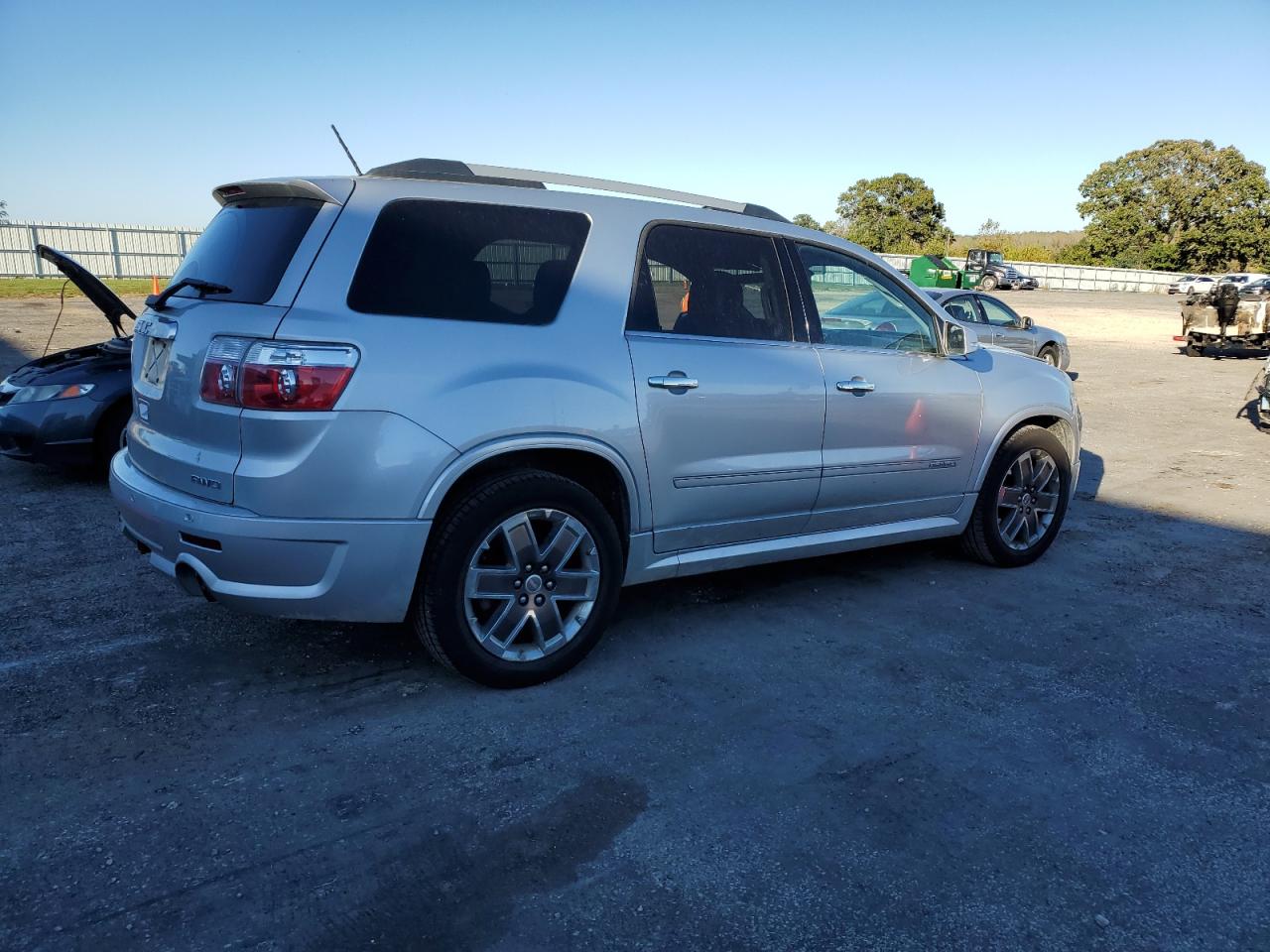 1GKKVTED9BJ379881 2011 GMC Acadia Denali