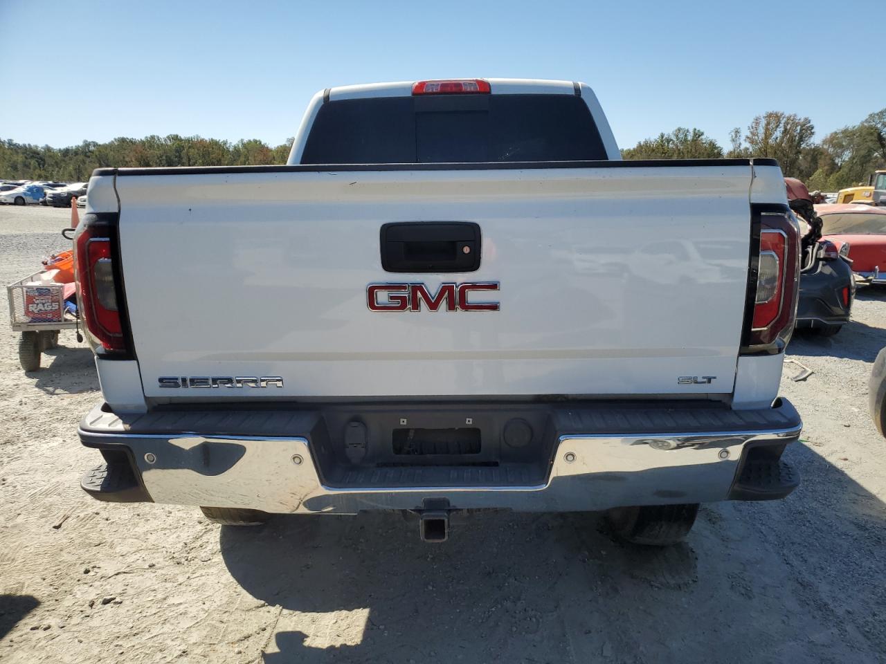 2017 GMC Sierra - Image 6