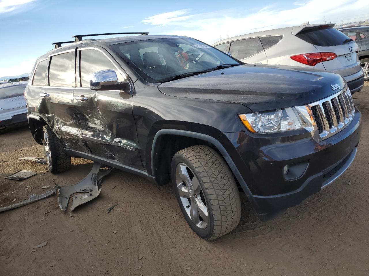 2011 Jeep Grand Cherokee - Image 4