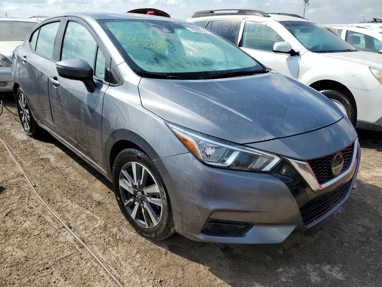 2021 Nissan Versa - Image 4
