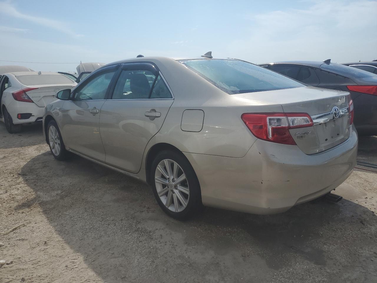 VIN 4T1BD1FK5DU080157 2013 TOYOTA CAMRY no.2